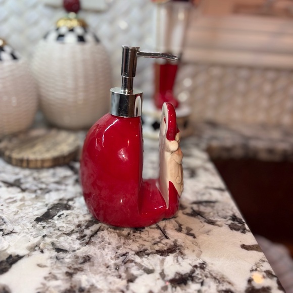 Johanna Parker Santa Claus Soap/Sponge Holder - Picture 6 of 6